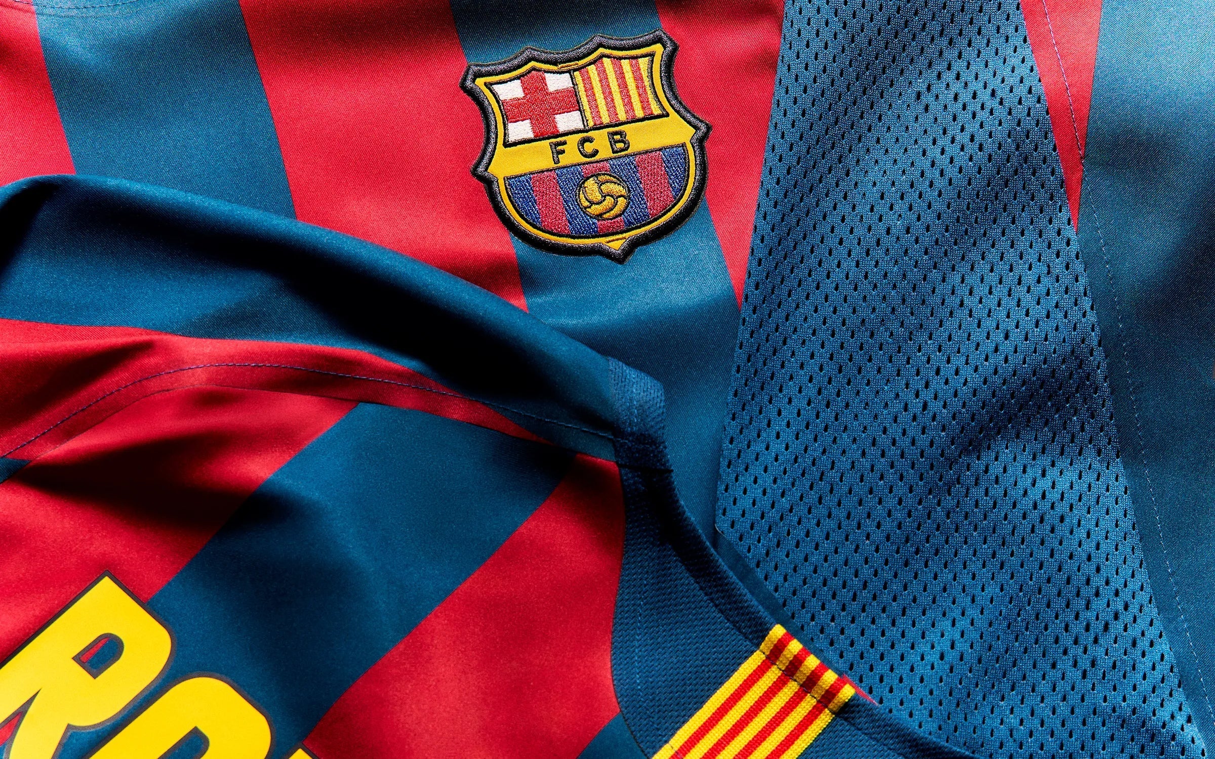FC BARCELONA 2005-06 RETRO LONGSLEEVE